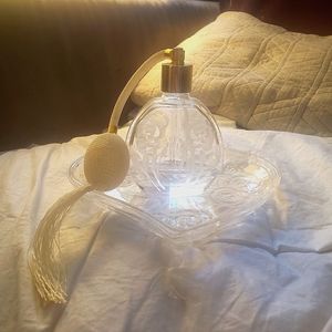Vintage crystal perfume atomizer w/ matching tray